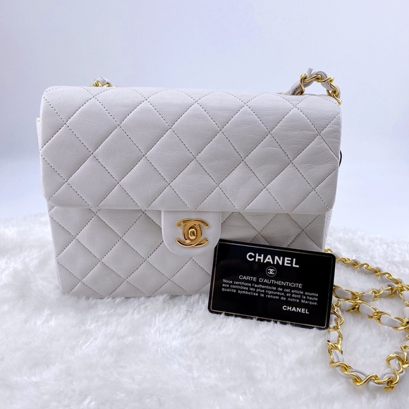 Chanel Pure White Mini Flap Bag - Picture 4 of 16